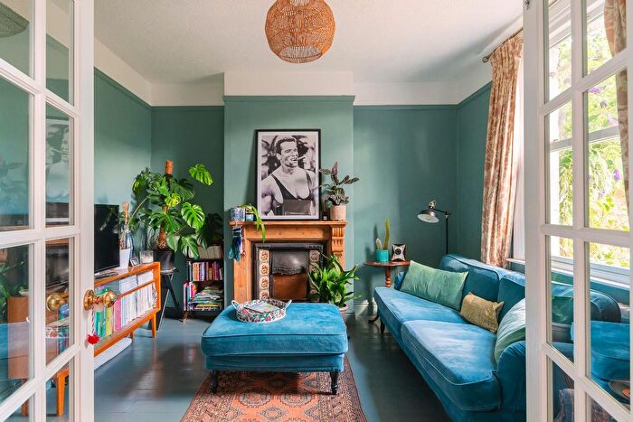 4 Bedroom Semi-Detached House For Sale In North End Road, Yatton, BS49