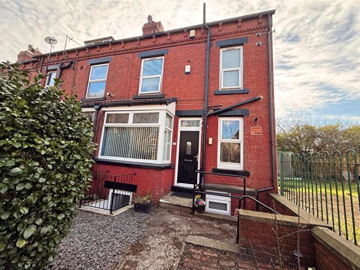 3 Bedroom Terraced House To Rent In Talbot Avenue, Leeds, LS4