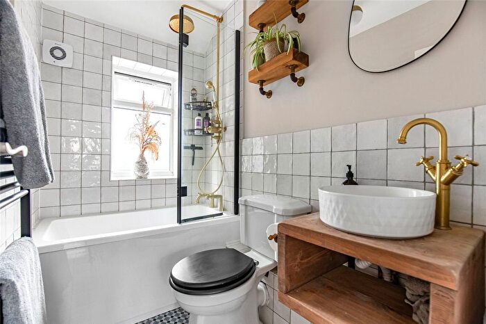 2 Bedroom Terraced House For Sale In Coteford Street, Tooting Broadway, SW17