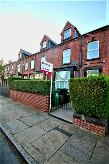3 Bedroom Terraced House To Rent In Grange Avenue, Leeds, West Yorkshire, LS7