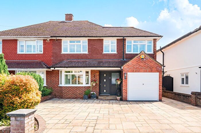 4 Bedroom Semi-Detached House For Sale In Walton-On-Thames, Surrey, KT12