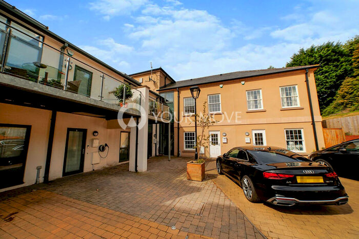 2 Bedroom Flat To Rent In The Courtyard, Axwell Park, Blaydon-on-Tyne, Tyne And Wear, NE21