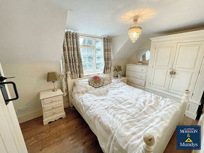 4 Bedroom Detached House For Sale In Manor Lane, Shelford, Nottingham, NG12