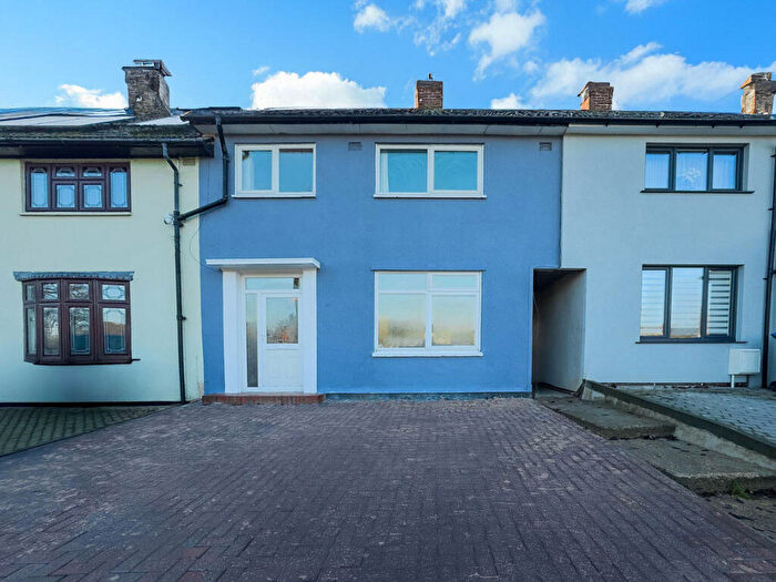 3 Bedroom Terraced House To Rent In Etheridge Road, Loughton, IG10