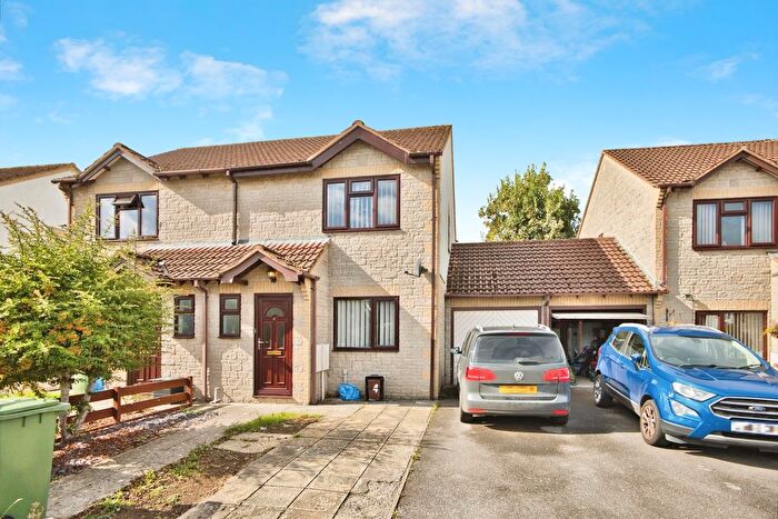 3 Bedroom Semi-Detached House For Sale In Aquara Close, Street, Somerset, BA16