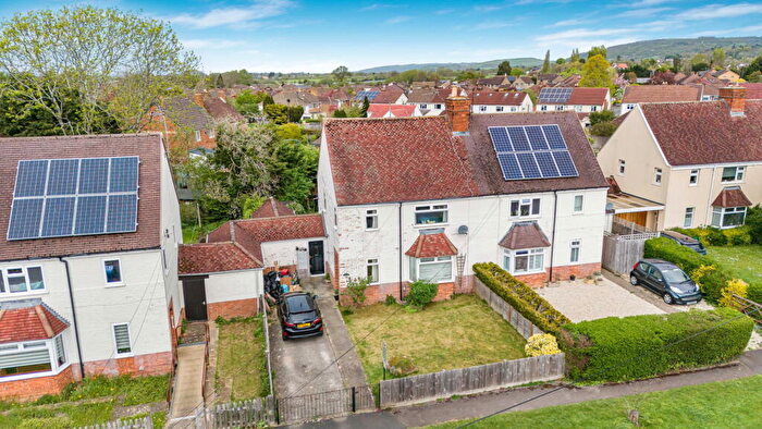 3 Bedroom Semi Detached House For Sale In New Barn Close, Cheltenham, GL52