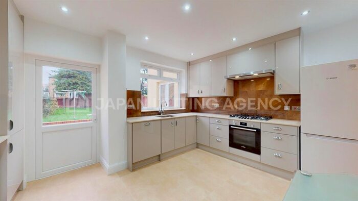 3 Bedroom Detached House To Rent In Lancaster Road, North Harrow, Harrow, HA2