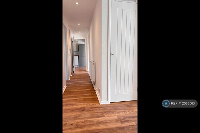 2 Bedroom Flat To Rent In Shepherds Row, Andover, SP10