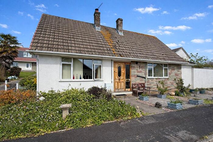 3 Bedroom Detached House For Sale In Greenhill Close, Nailsea, North Somerset, BS48