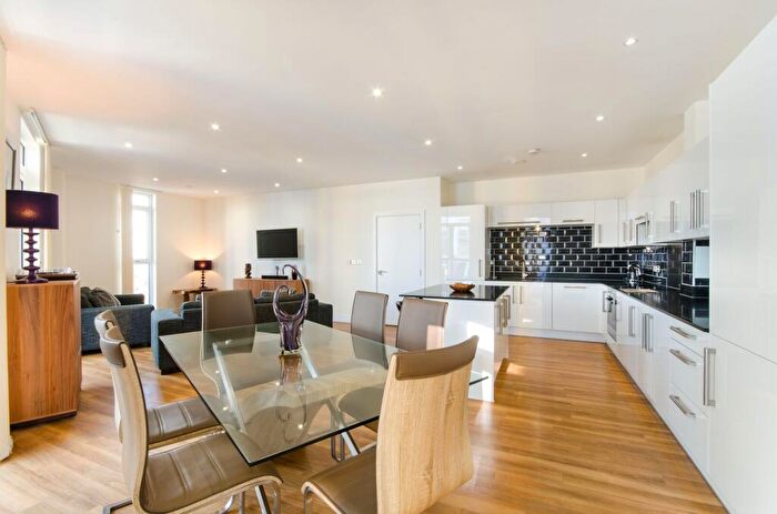 3 Bedroom Flat To Rent In Hatton Road, Alperton, London, HA0