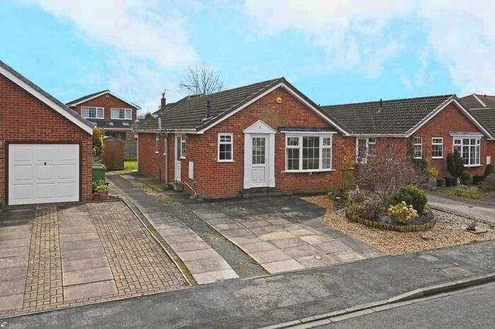 2 Bedroom Detached Bungalow To Rent In Ox Calder Close, Dunnington, York, YO19