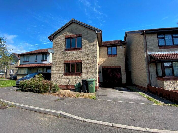 4 Bedroom Detached House To Rent In Paddock Close, Bristol, BS32