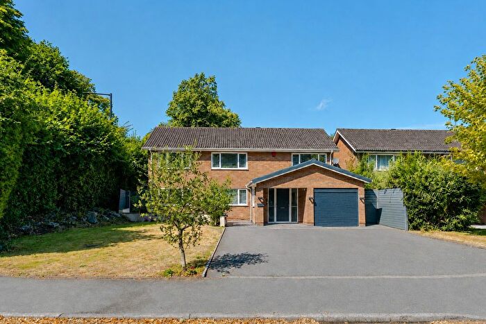 5 Bedroom Detached House For Sale In Don Close, Edgbaston, B15