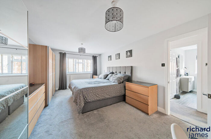 4 Bedroom Detached House For Sale In Marlborough Road, Wroughton, Wiltshire, SN4