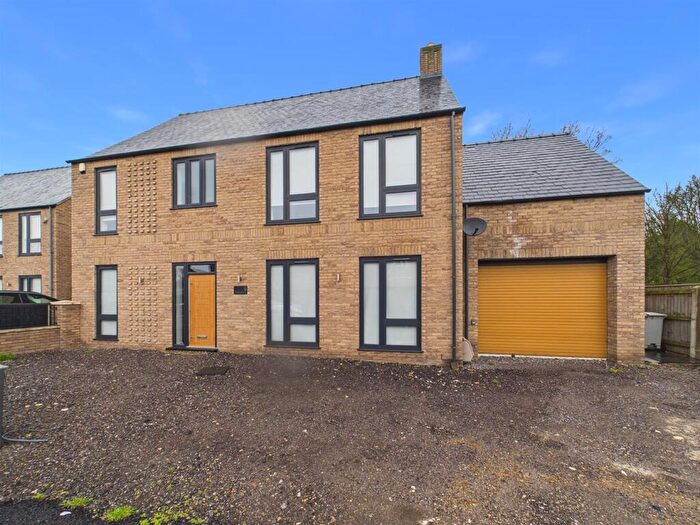 5 Bedroom Detached House For Sale In The Riverbank, Louth, LN11