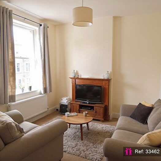 2 Bedroom Flat To Rent In Wandsworth Bridge Road, London, SW6