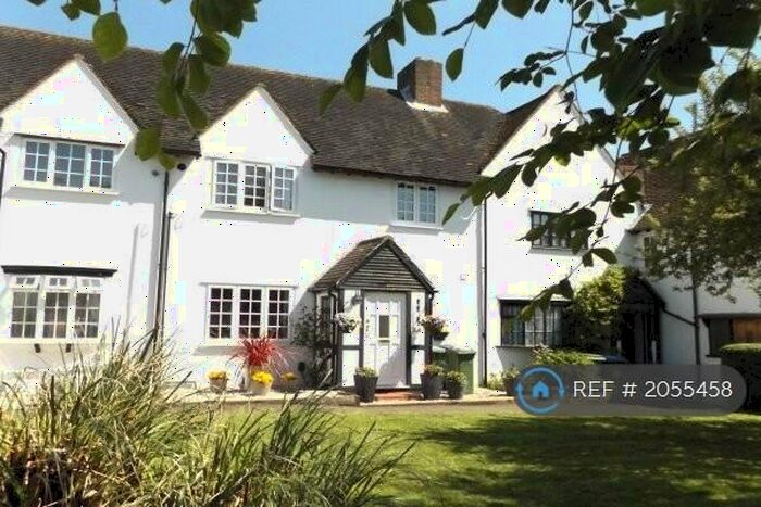 3 Bedroom Terraced House To Rent In Whinyates Road, London, SE9