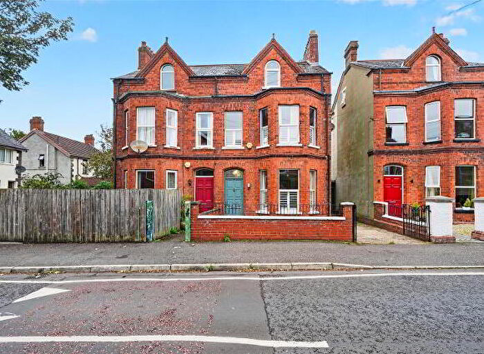 5 Bedroom Semi-Detached House For Sale In Inver Avenue, Belfast, BT15