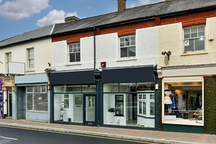 2 Bedroom Apartment To Rent In South Street, Epsom, KT18