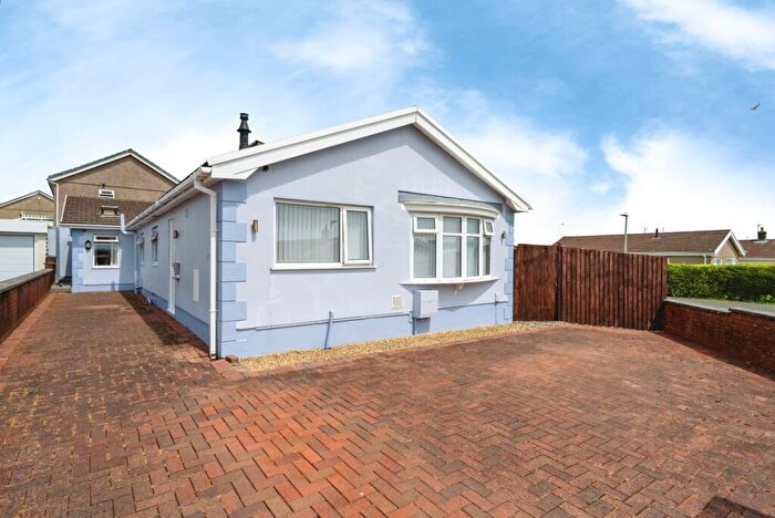 4 Bedroom Bungalow For Sale In Heol Dylan, Gorseinon, Swansea, SA4