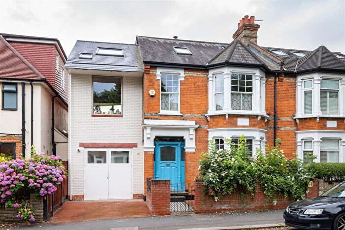 4 Bedroom Property To Rent In Beech Hall Road, London, E4