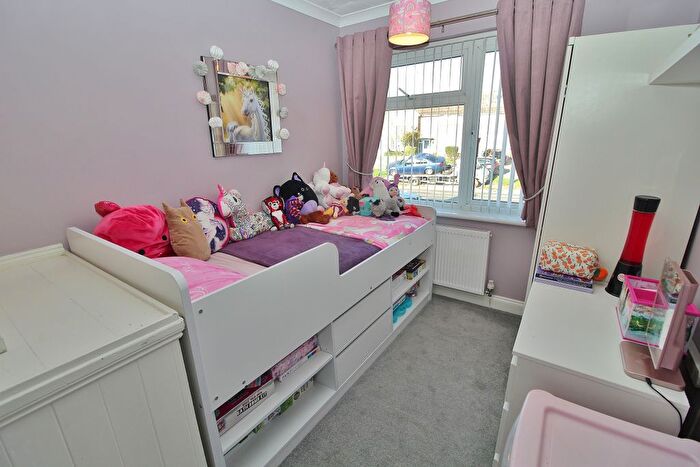 3 Bedroom Terraced House For Sale In Middle Park Way, Havant, PO9