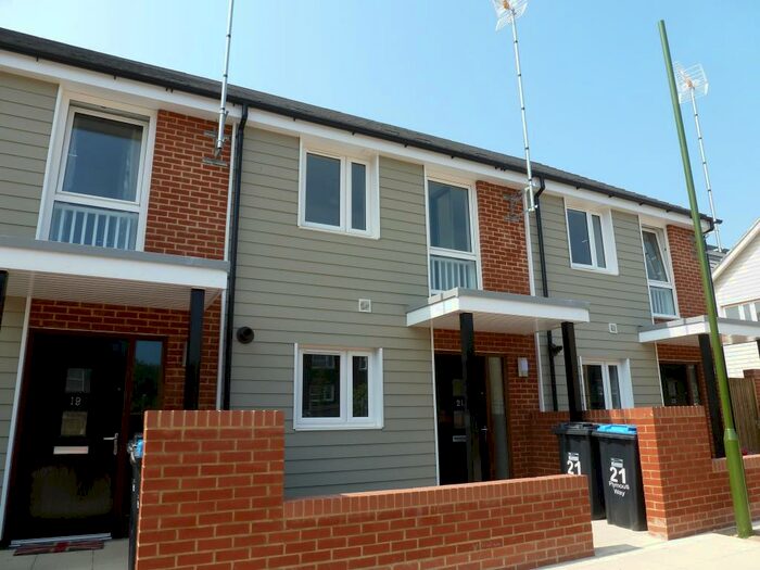 2 Bedroom Terraced House To Rent In Plymouth Way, Haywards Heath, RH16