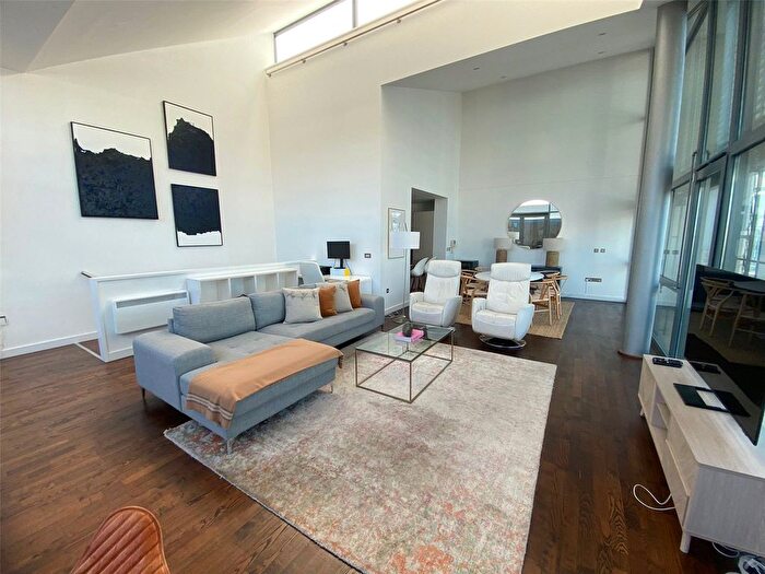 3 Bedroom Flat To Rent In Deansgate, Manchester, Greater Manchester, M3