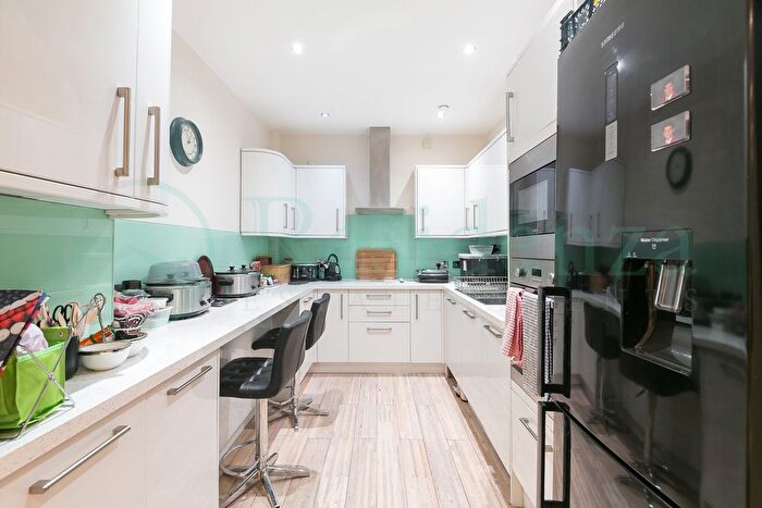 1 Bedroom Flat To Rent In Marathon House, Marylebone Road, London, NW1