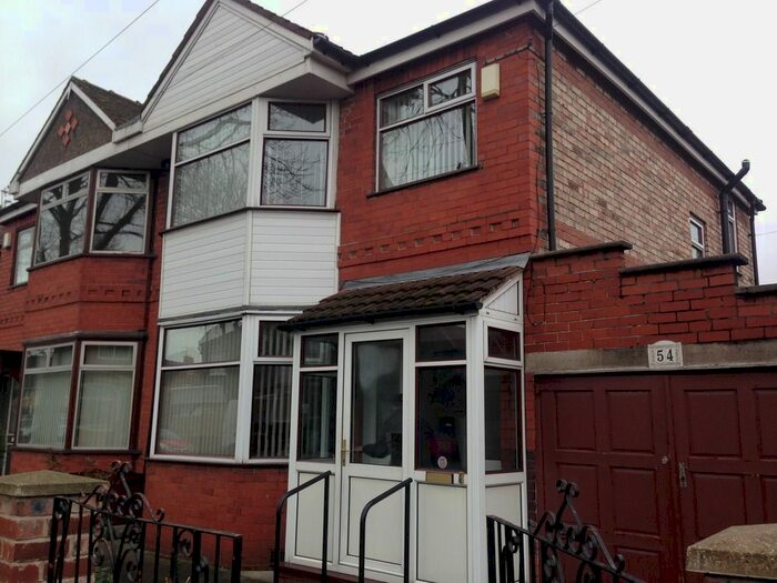 3 Bedroom Semi-Detached House To Rent In Radstock Road, Stretford, M32