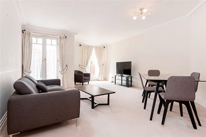 2 Bedroom Flat For Sale In Clevedon Road, Twickenham, TW1
