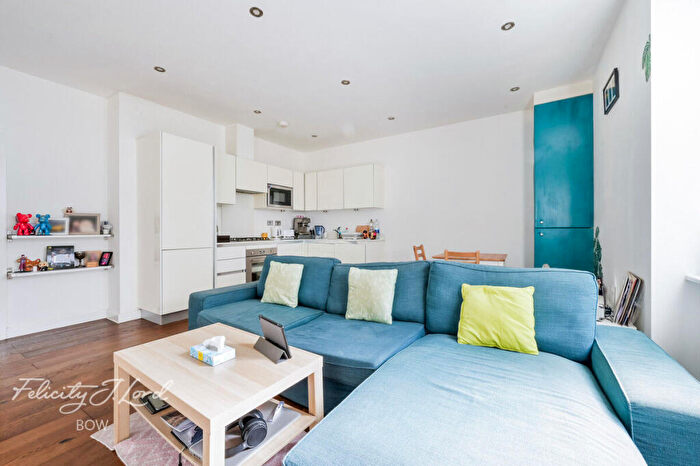 1 Bedroom Apartment For Sale In Blair Street, London, E14