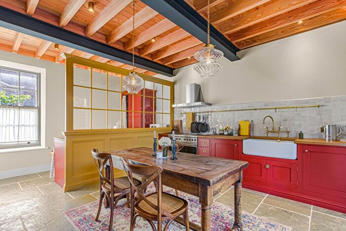 2 Bedroom Property To Rent In Wadesmill, Ware, SG12