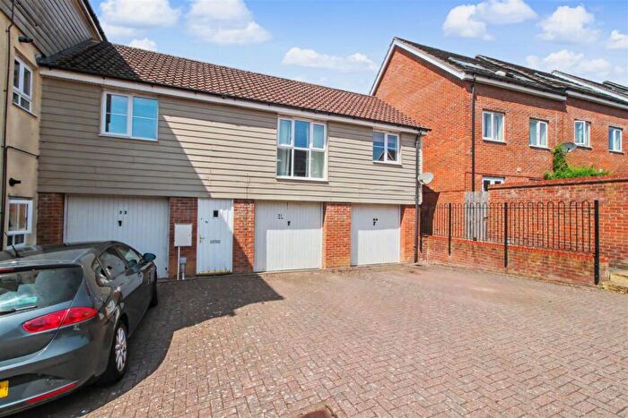 2 Bedroom Coach House To Rent In Sir Alfred Munnings Road, Costessey, Norwich, NR8