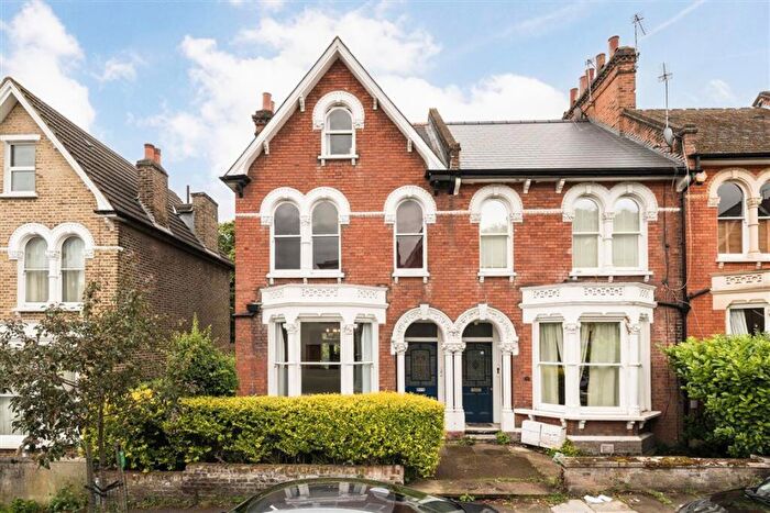 1 Bedroom Flat For Sale In Algiers Road, Ladywell, SE13