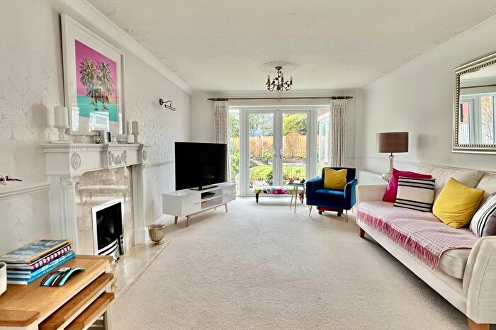 4 Bedroom Detached House For Sale In St Ives, BH24
