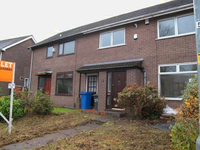 3 Bedroom Town House To Rent In Calder Crescent, Whitefield, Manchester, M45