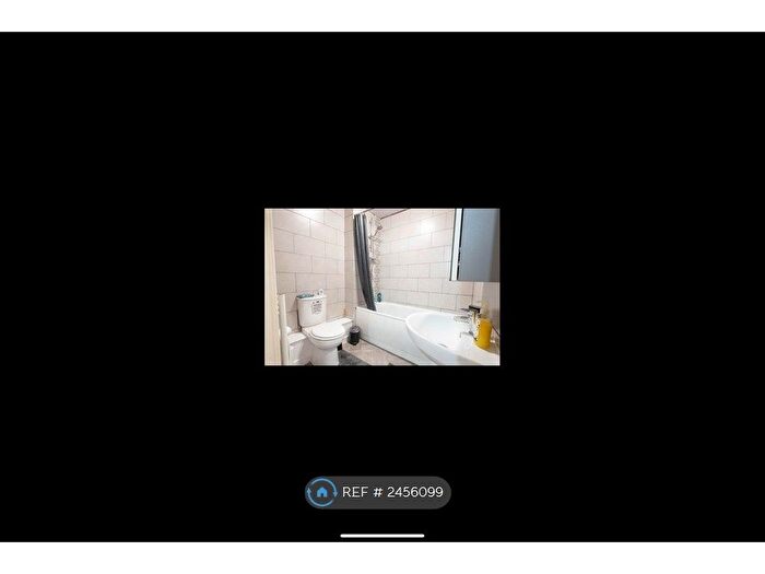 2 Bedroom Flat To Rent In Sweetman Place, Bristol, BS2