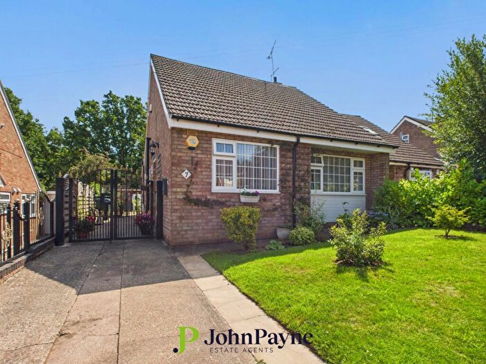 2 Bedroom Bungalow For Sale In Haddon End, Styvechale, Coventry, CV3