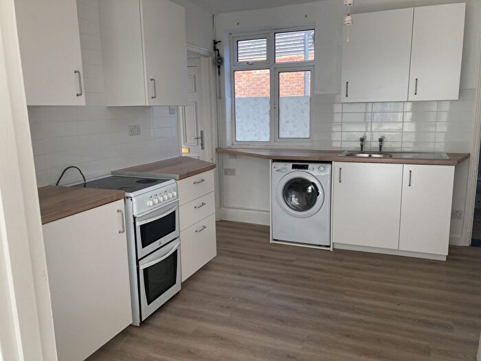 1 Bedroom Flat To Rent In Hartwell Cr, Leighton Buzzard, LU7