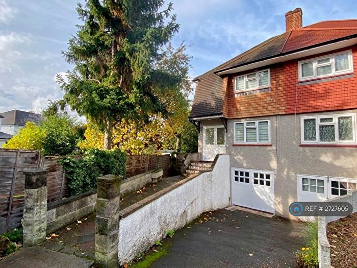 2 Bedroom Semi Detached House To Rent In Yewdale Close, Bromley, BR1