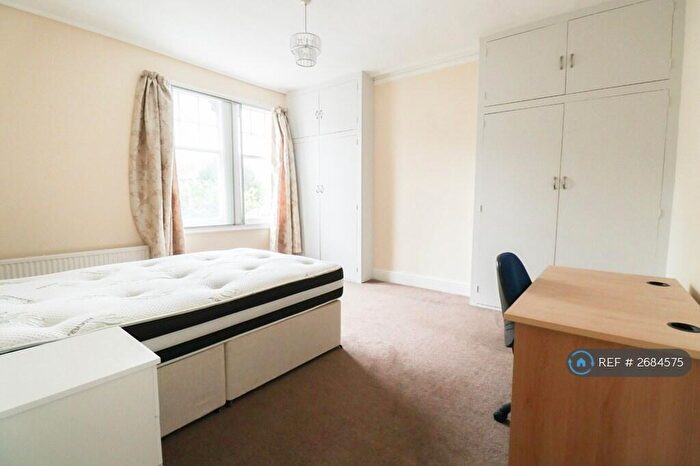 2 Bedroom Flat To Rent In South Knighton Road, Leicester, LE2