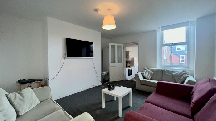 5 Bedroom Property To Rent In Tosson Terrace, Heaton, Newcastle Upon Tyne, NE6