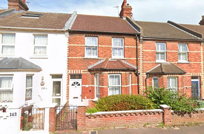 3 Bedroom Terraced House For Sale In Hurst Road, Eastbourne, BN21