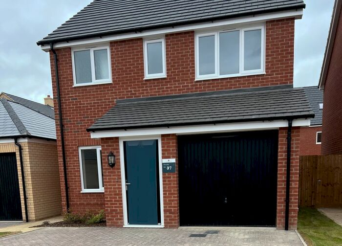 3 Bedroom Detached House To Rent In Foxglove Drive, Exning, Newmarket, CB8