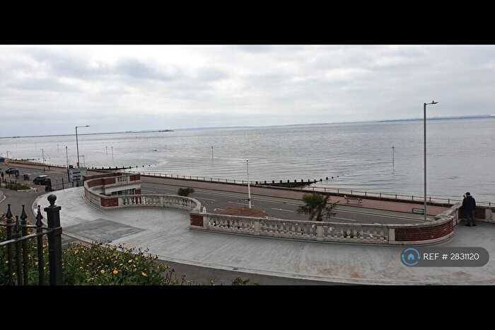 2 Bedroom Flat To Rent In Clifton Drive, Westcliff-On-Sea, SS0