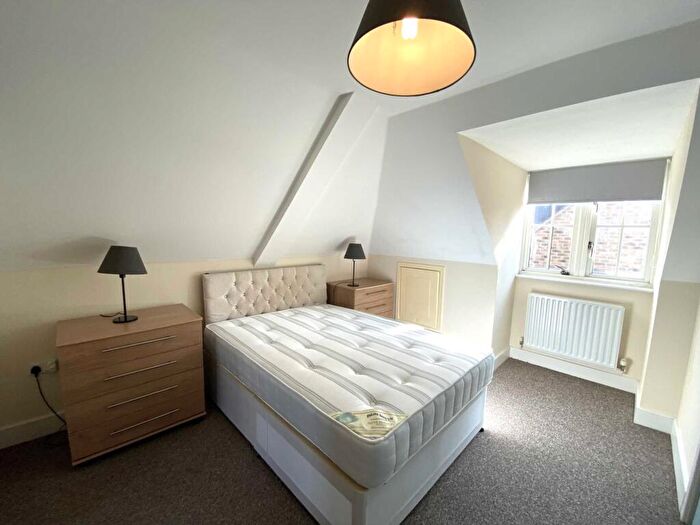 4 Bedroom Town House To Rent In Flagstaff Court, Canterbury, CT1