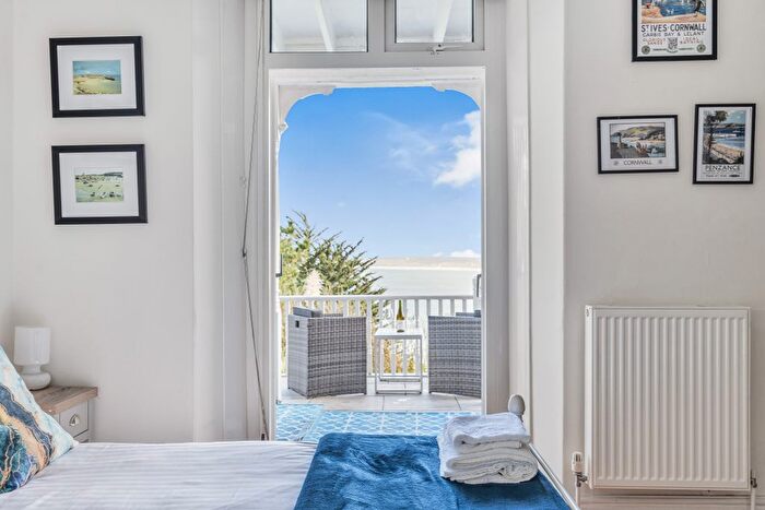 2 Bedroom Flat For Sale In Horizon Flat, Tremorna, Wheal Margery, Carbis Bay, TR26