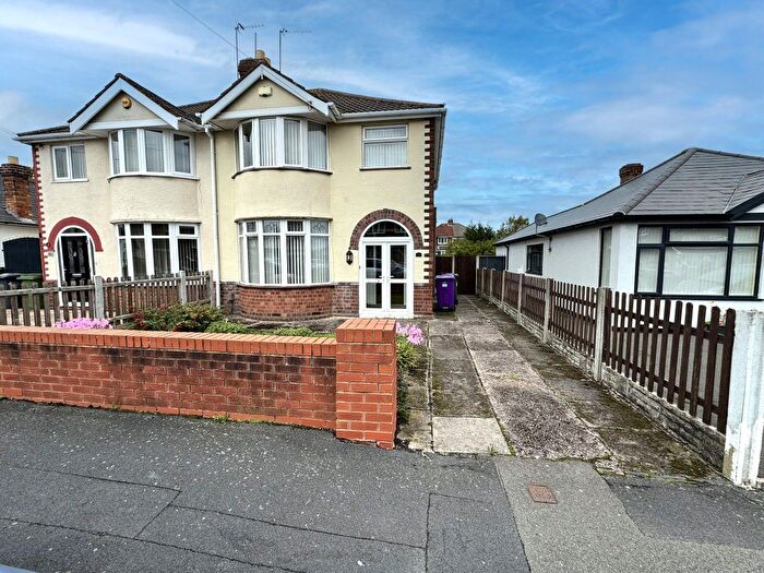 3 Bedroom Semi Detached House For Sale In Uplands Road, Willenhall, WV13
