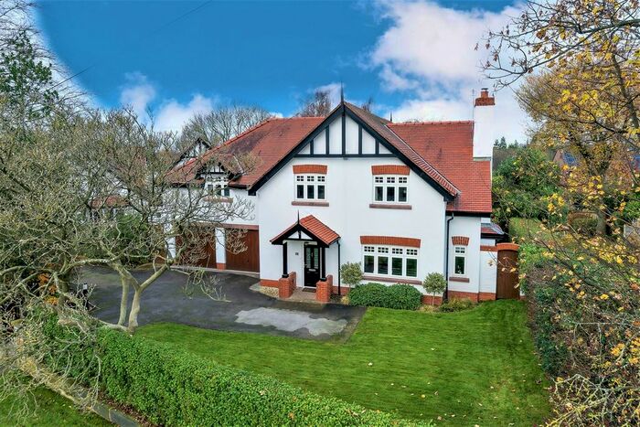 5 Bedroom Detached House For Sale In Higher Lane, Lymm, WA13